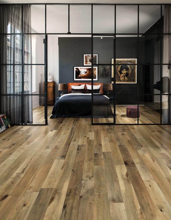 Room with Hallmark engineered maple hardwood flooring