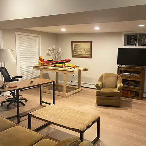 Basement with Blond French Oak cork flooring by WECORK